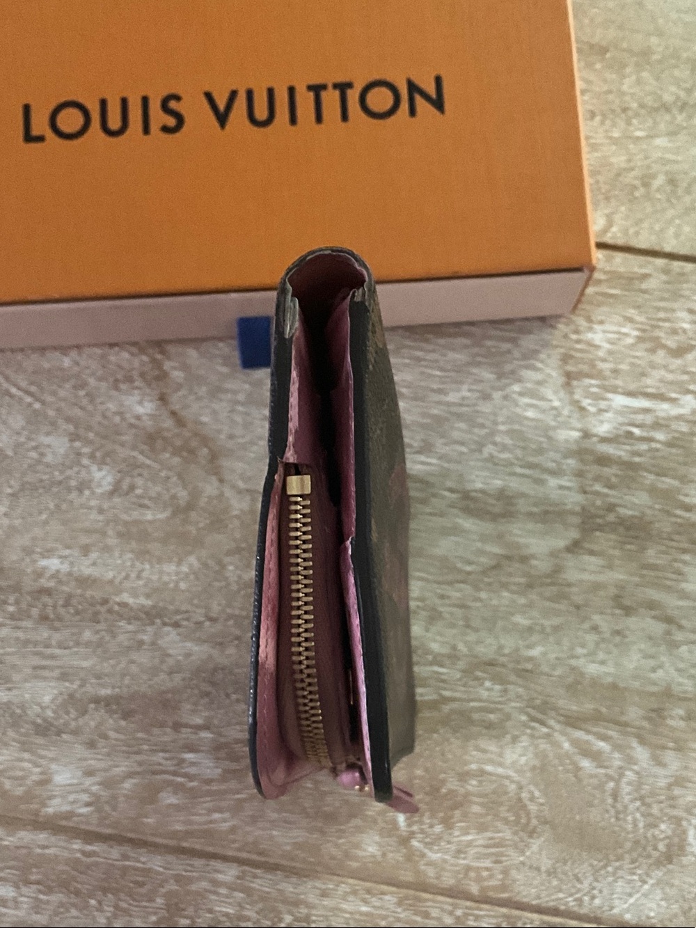 Rare Louis Vuitton Monogram Ikat Insolite Wallet from the 2013 collection. - Picture 11 of 11